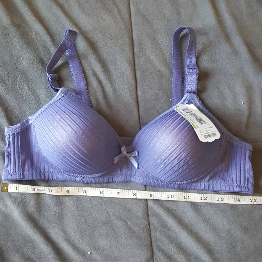 Purple‎ adjustable bra